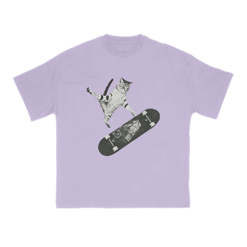 A Skateboarding Tabby Cat Print T-shirt