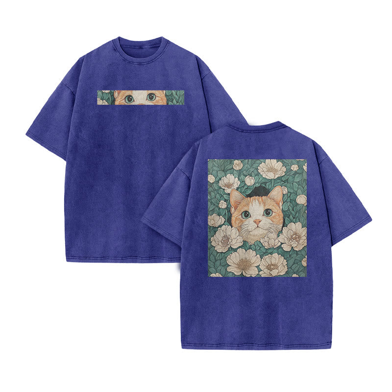 A Black Cat Hidden Among Clusters Of White Flowers Print Acid Washed T-shirt