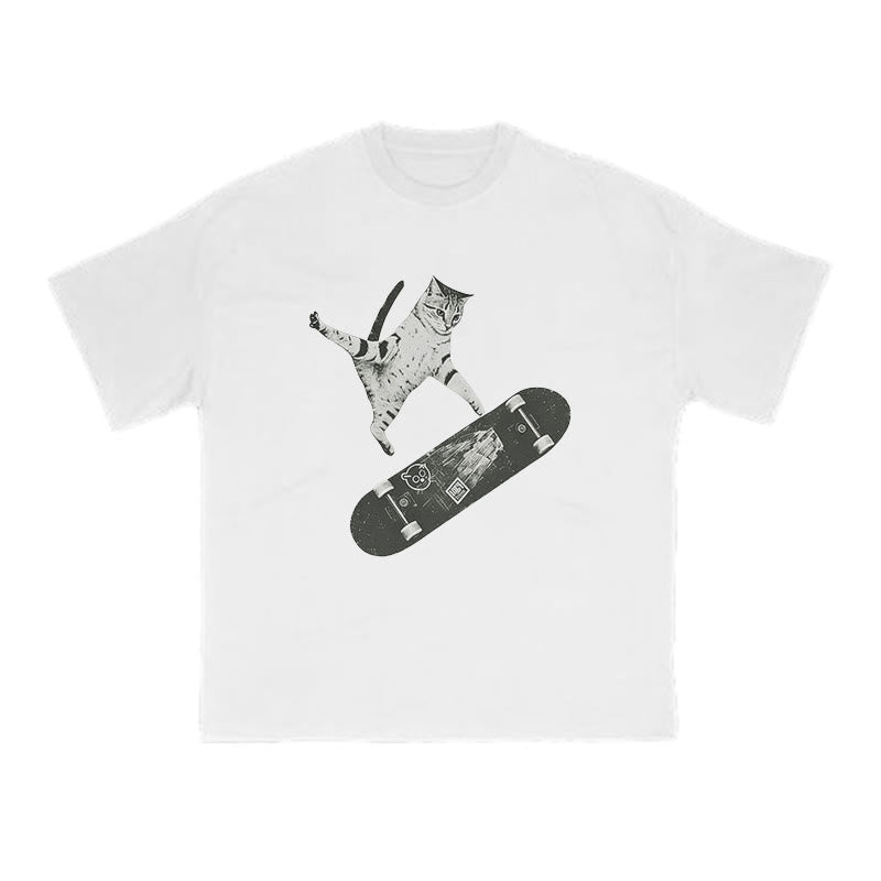 A Skateboarding Tabby Cat Print T-shirt