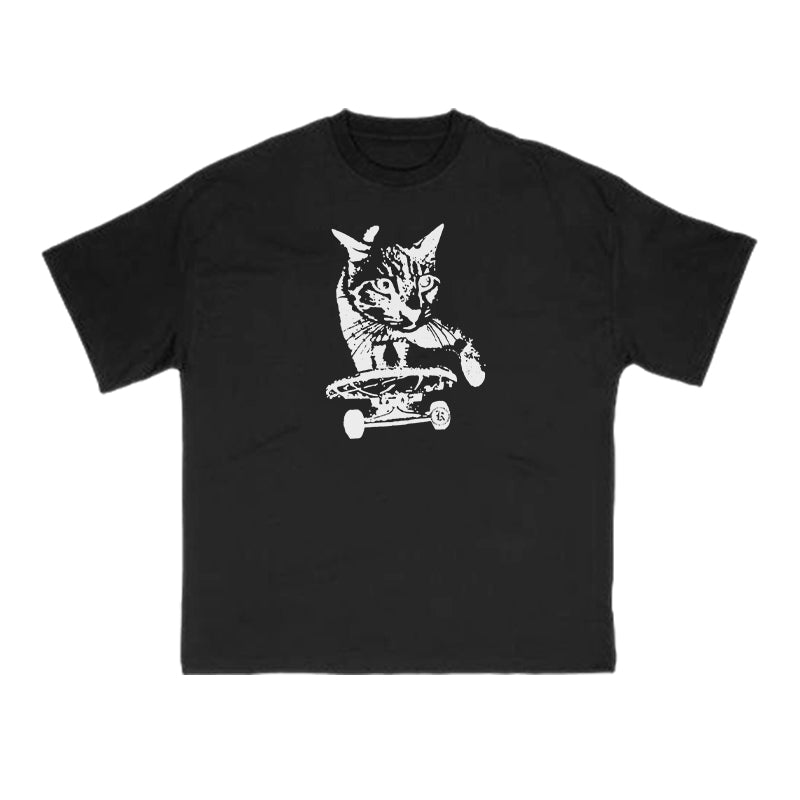 A Tabby Cat Skateboarding Print T-shirt