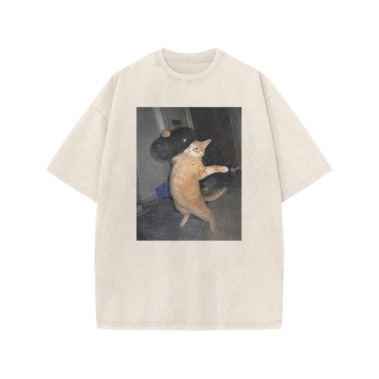 Vintage Minimal Streetwear Cat Graphic Print Acid Washed T-Shirt