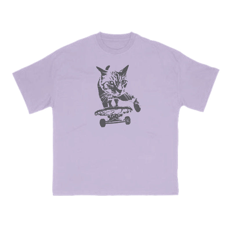 A Tabby Cat Skateboarding Print T-shirt
