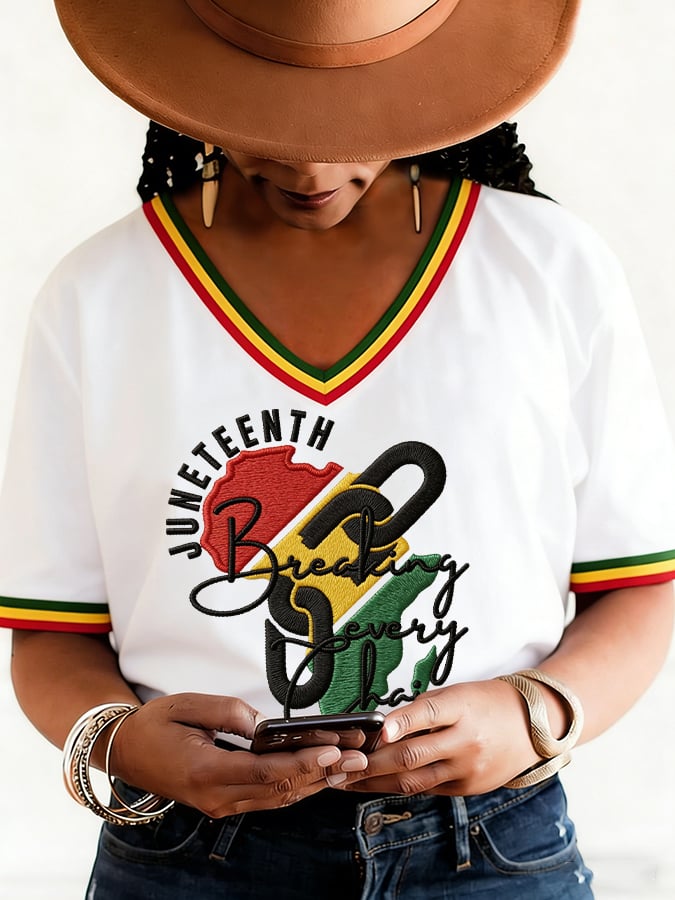 Women's Juneteenth Breaking Every Chain Print V Neck T-shirt