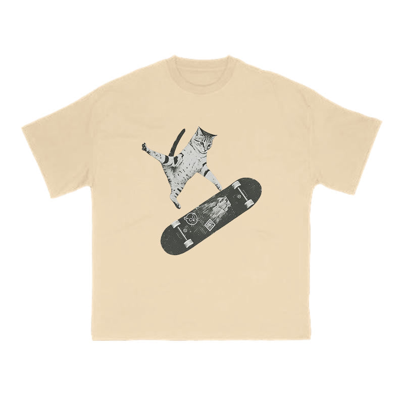A Skateboarding Tabby Cat Print T-shirt