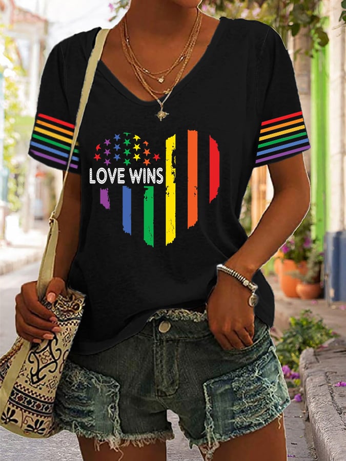 Women's LGBTQ Rainbow Love Print T-Shirt