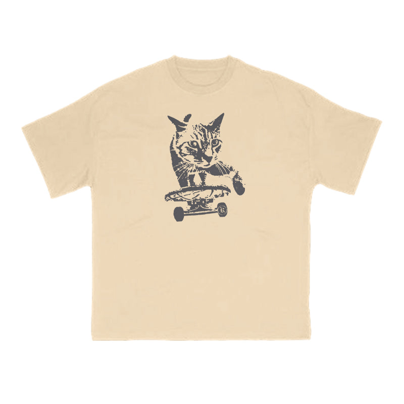 A Tabby Cat Skateboarding Print T-shirt