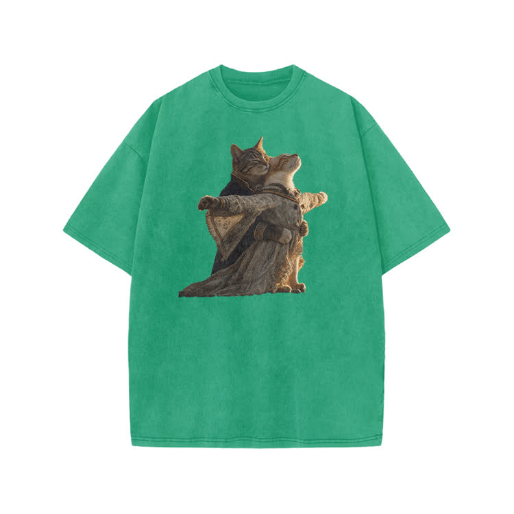 Artful Hugging Cats Print Acid Washed T-shirt