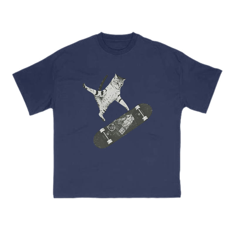 A Skateboarding Tabby Cat Print T-shirt